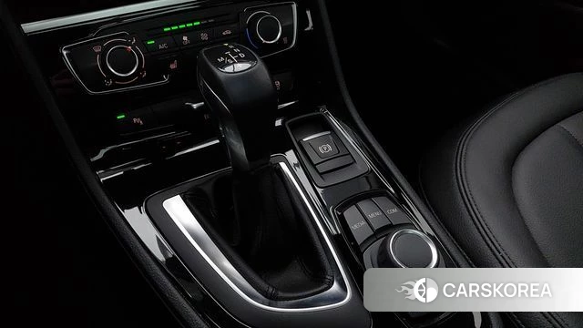 BMW 2 Series Active Tourer (F45) 2018 Черный из Кореи, фото 2