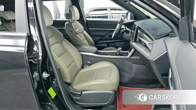 Ssangyong Torres 2023 Черный из Кореи, фото 2