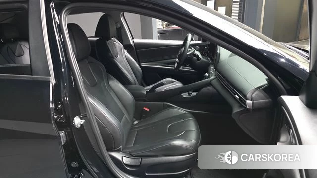 Hyundai Avante (CN7) 2022 Черный из Кореи, фото 2