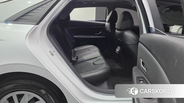 Hyundai Avante (CN7) 2021 Белый из Кореи, фото 2