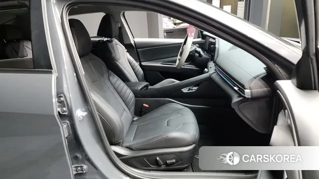 Hyundai The New Avante (CN7) 2024 Серый из Кореи, фото 2