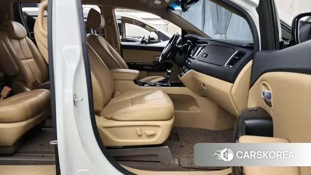 Kia The New Carnival 2019 Белый из Кореи, фото 2