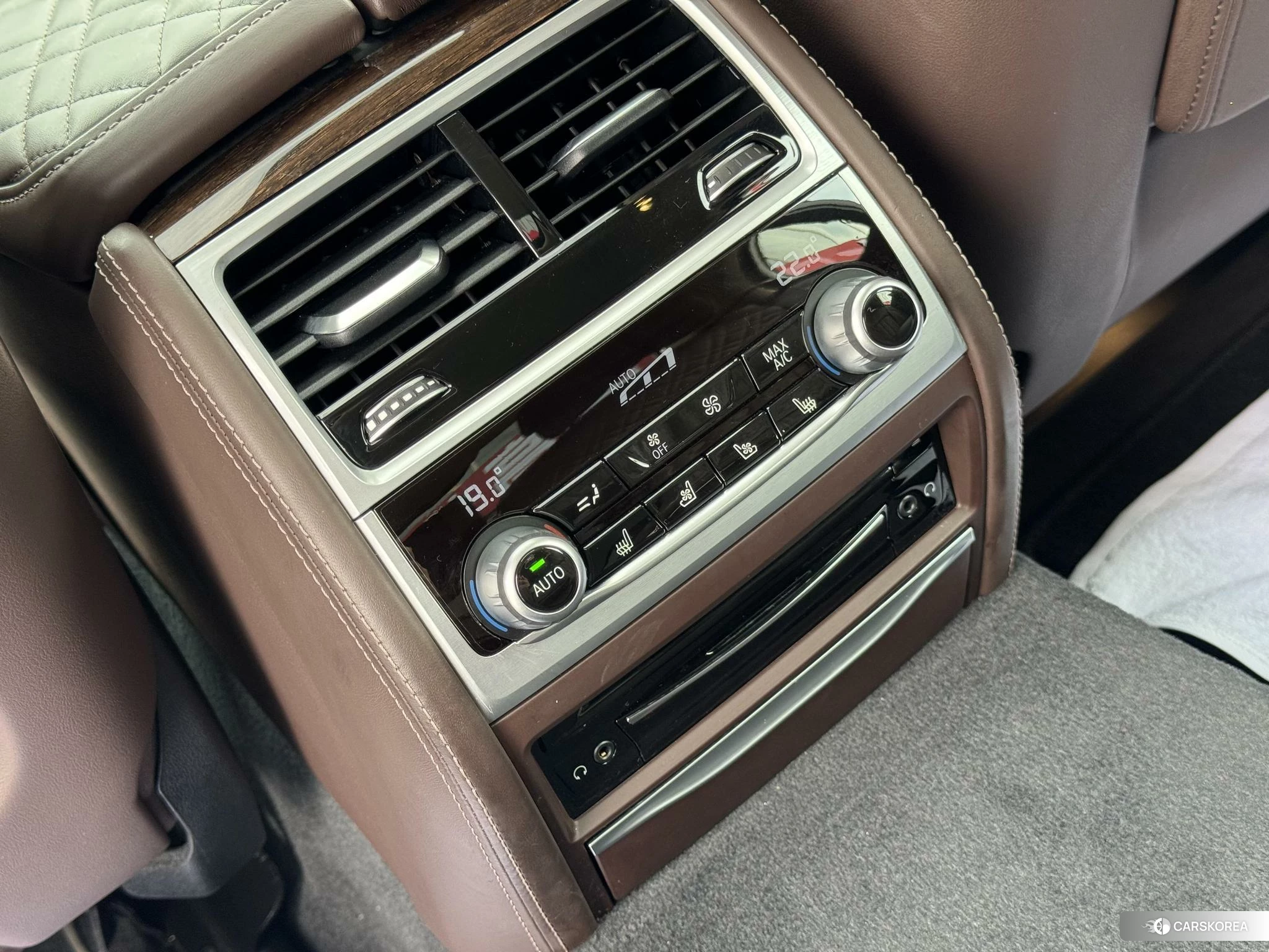 BMW 7 series 2021 Черный из Китая, фото 2