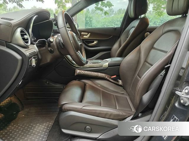 Mercedes-Benz GLC 2022 Темно-серый из Китая, фото 2