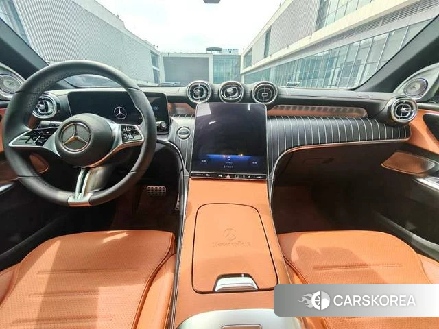Mercedes-Benz GLC 2024 Черный из Китая, фото 2