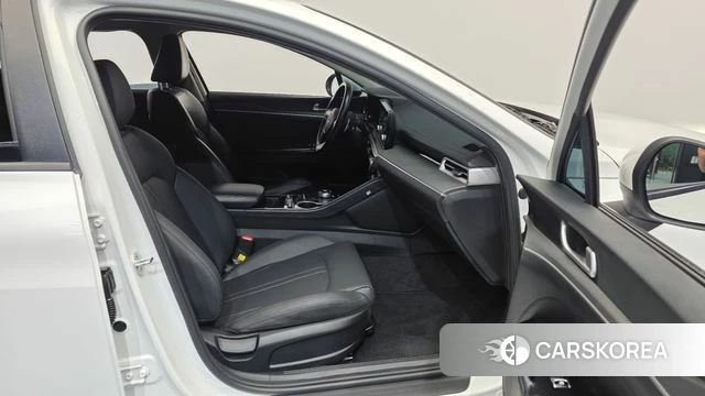 Kia K5 3rd generation 2022 Белый из Кореи, фото 2
