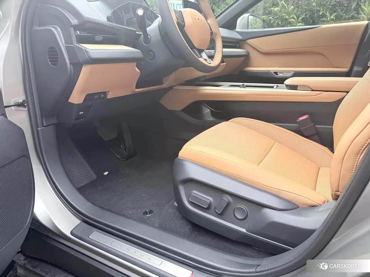 Lexus ES 2026 Silver/gray из Китая, фото 2