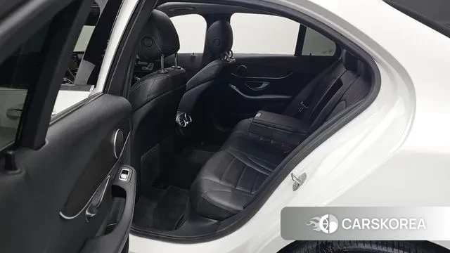 Mercedes-Benz C-Class W205 2020 Белый из Кореи, фото 2