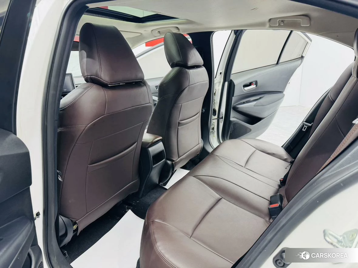 Toyota Corolla 2023 Белый из Китая, фото 2