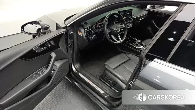 Audi A5 (F5) 2022 Серый из Кореи, фото 2