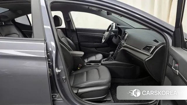 Hyundai Avante AD 2018 Серый из Кореи, фото 2