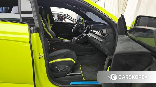 Lamborghini Urus 2024 Светло-зеленый из Кореи, фото 2