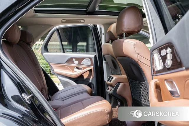 Mercedes-Benz GLE (import) 2024 Черный из Китая, фото 2