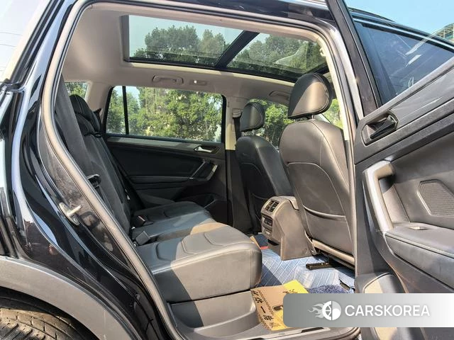 Volkswagen Tiguan L 2021 Черный из Китая, фото 2