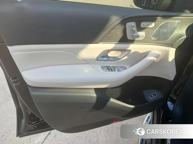 Mercedes-Benz GLE-Class W167 2025 Черный из Кореи, фото 2