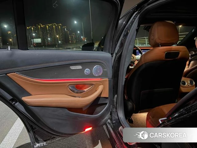 Mercedes-Benz E-Class W213 2019 Черный из Кореи, фото 2