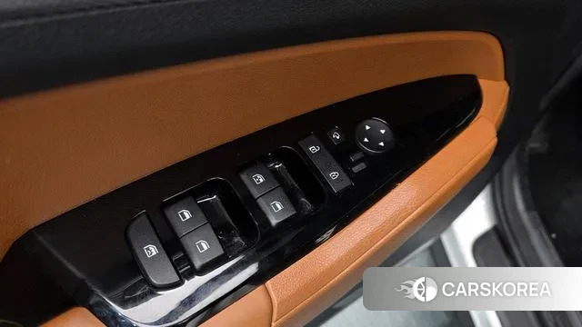 Kia Sportage 5th Generation Hybrid 2023 Белый из Кореи, фото 2