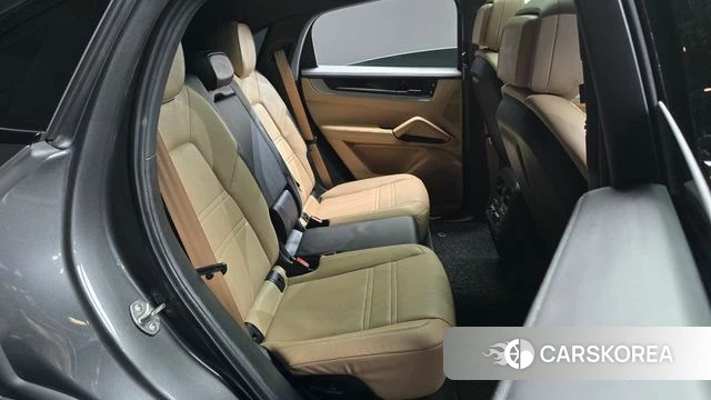 Porsche Cayenne (PO536) 2024 Серый из Кореи, фото 2