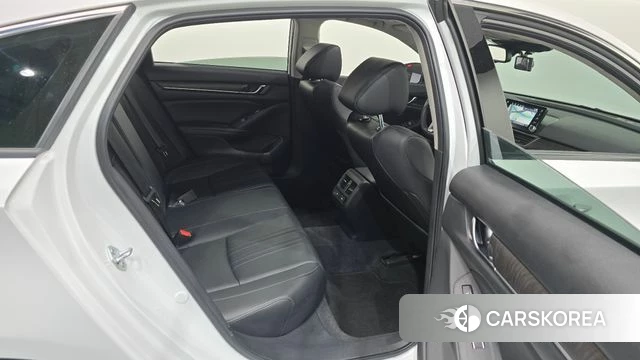 Honda Accord 10th Generation 2022 Белый из Кореи, фото 2