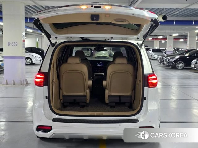 Kia The New Carnival 2018 Белый из Кореи, фото 2