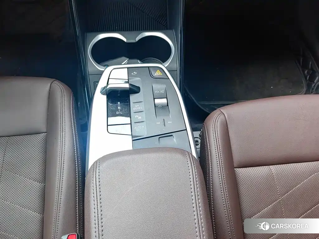 BMW X1 2024 Белый из Китая, фото 2
