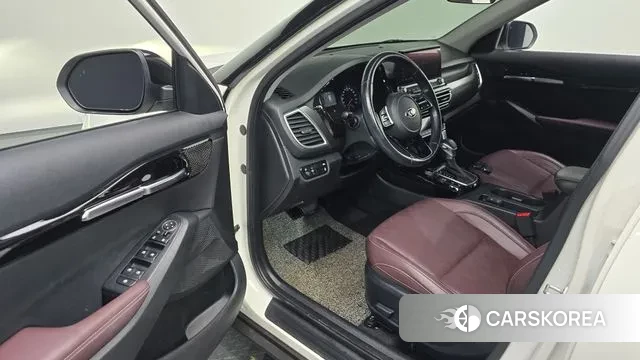 Kia Seltos 2021 Белый из Кореи, фото 2