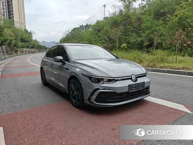 Volkswagen Golf 2021 Серебристо-серый из Китая, фото 2
