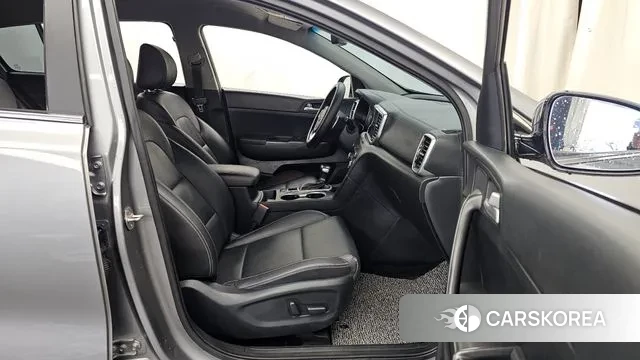 Kia Sportage The Bold 2021 Серебристо-серый из Кореи, фото 2
