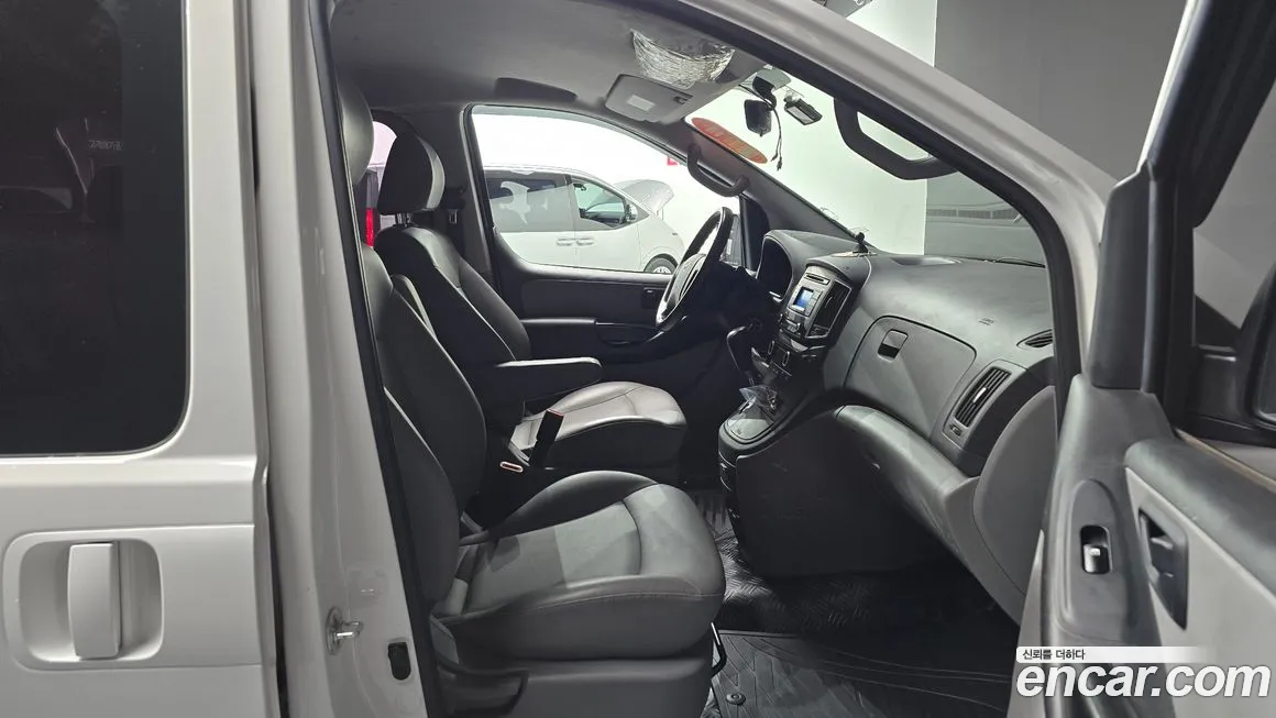 Hyundai The New Grand Starex 2018 Белый из Кореи, фото 2