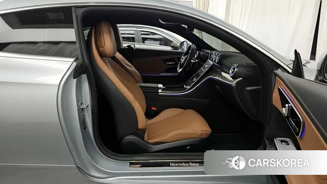 Mercedes-Benz CLE-Class C236 2024 Серебристо-серый из Кореи, фото 2