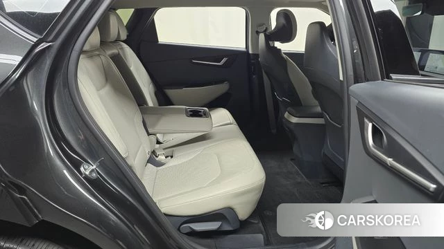 Kia EV6 2023 Серый из Кореи, фото 2