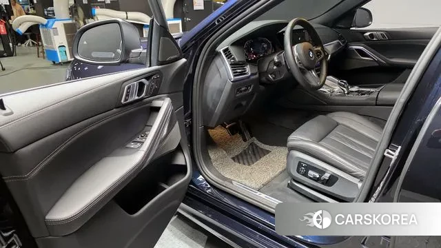 BMW X6 (G06) 2022 Черный из Кореи, фото 2