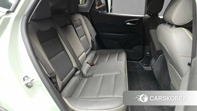 Chevrolet (GM Daewoo) Trax Crossover 2023 Светло-зеленый из Кореи, фото 2