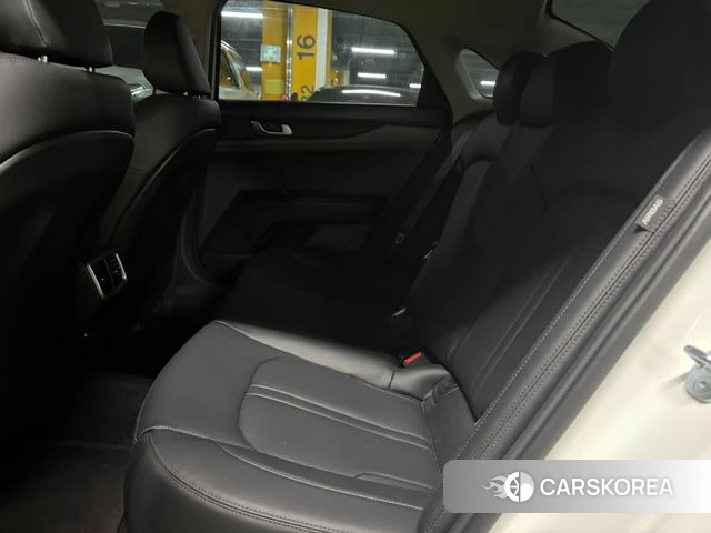 Kia The New K5 3rd generation 2024 Белый из Кореи, фото 2