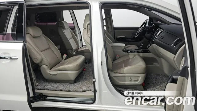 Kia The New Carnival 2019 Белый из Кореи, фото 2