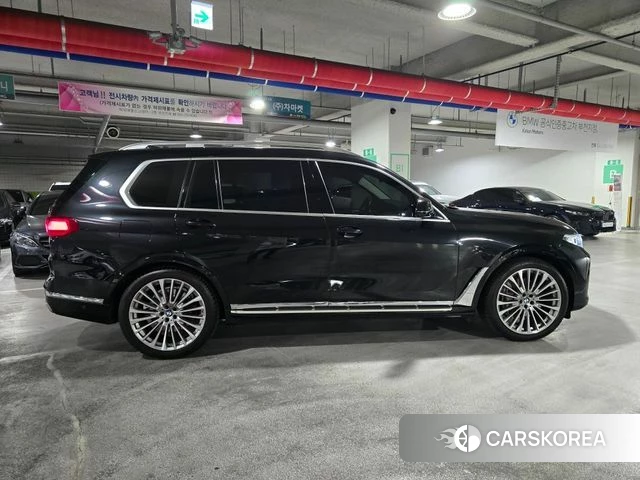BMW X7 (G07) 2021 Черный из Кореи, фото 2