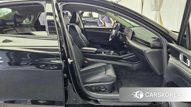 Kia The New K5 3rd generation 2023 Черный из Кореи, фото 2