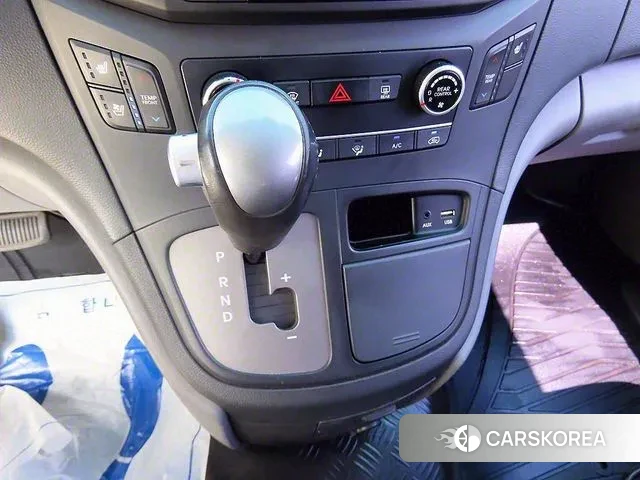 Hyundai The New Grand Starex 2018 Серебряный из Кореи, фото 2