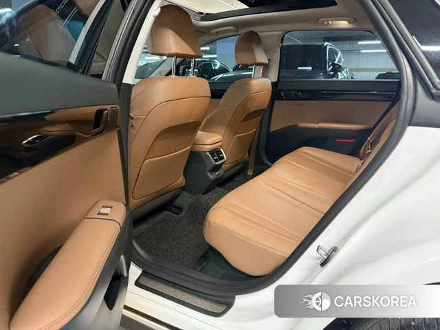 Hyundai Grandeur Hybrid (GN7) 2023 Белый из Кореи, фото 2