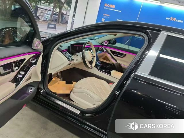 Mercedes-Benz Maybach S-class 2024 Черный из Китая, фото 2