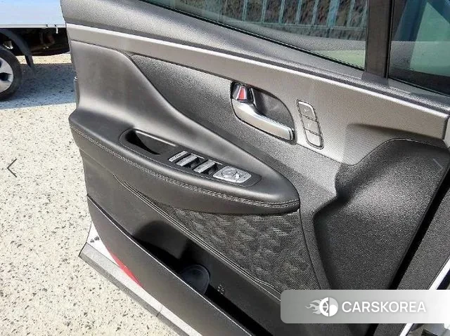 Hyundai The New Santa Fe 2021 Белый из Кореи, фото 2