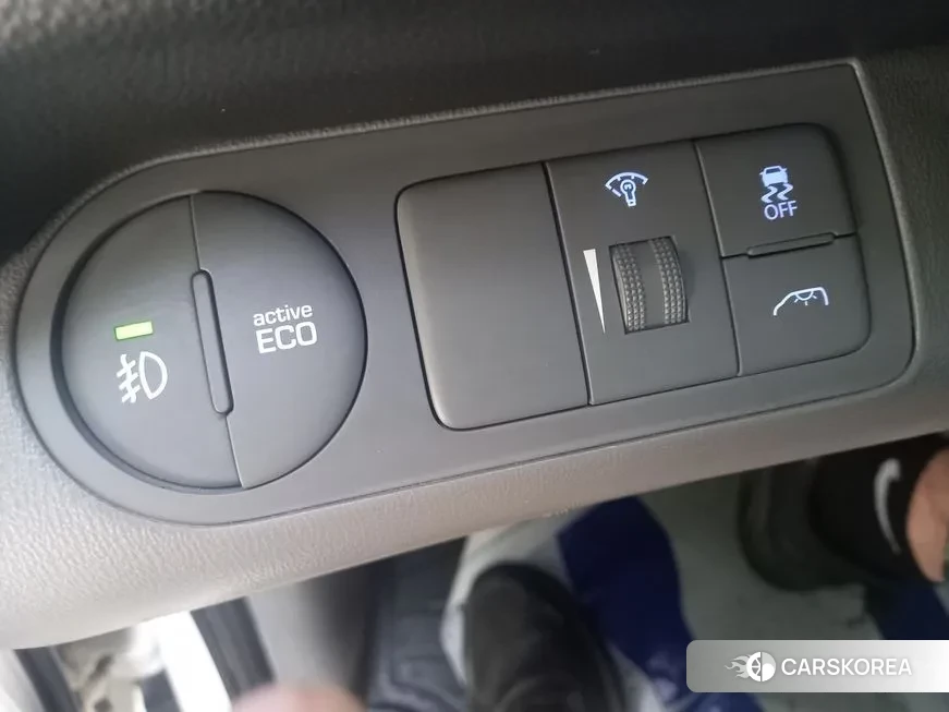 Hyundai The New Grand Starex 2018 Белый из Кореи, фото 2