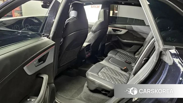 Audi Q8 (4M) 2021 Черный из Кореи, фото 2