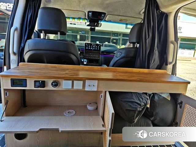 Hyundai Staria 2022 Черный из Кореи, фото 2