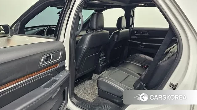 Ford Explorer 2019 Белый из Кореи, фото 2