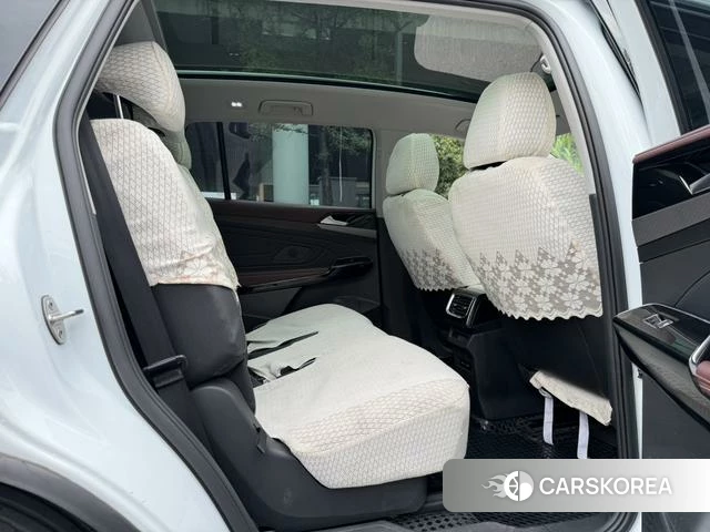 Volkswagen ID.6 X 2024 Белый из Китая, фото 2