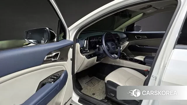 Kia Sportage 5th Generation 2022 Белый из Кореи, фото 2