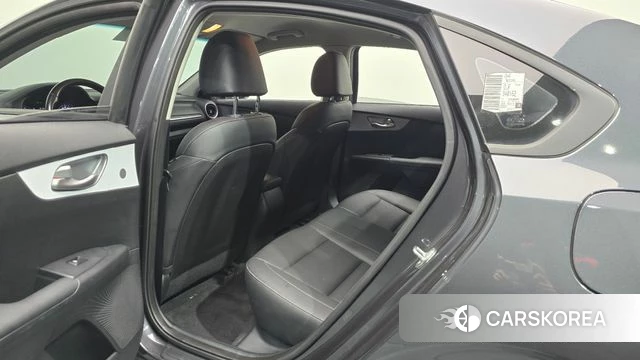 Kia The New K3 2nd generation 2022 Серый из Кореи, фото 2