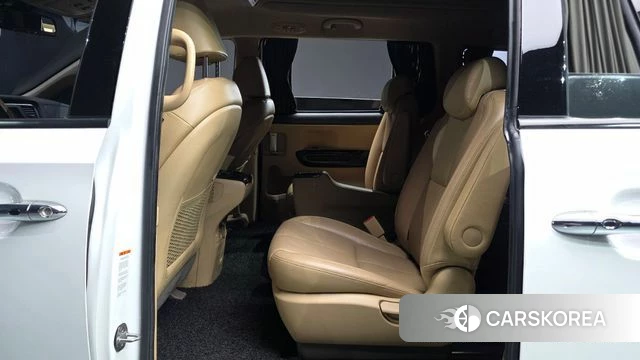 Kia The New Carnival 2018 Белый из Кореи, фото 2