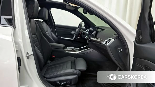 BMW 3 Series (G20) 2025 Белый из Кореи, фото 2